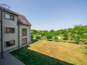 Prodej bytu 2+kk, Milešovice, 65 m2