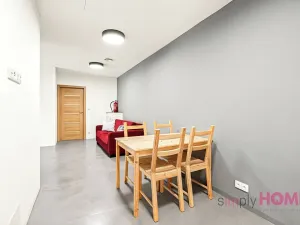 Prodej kanceláře, Praha - Holešovice, Jankovcova, 147 m2