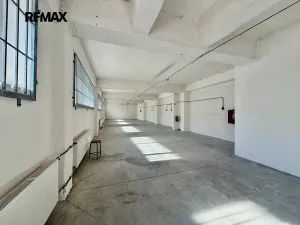 Pronájem skladu, Rokycany, Dukelská, 600 m2