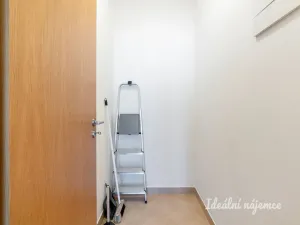 Pronájem bytu 1+kk, Praha - Zličín, Prušánecká, 32 m2