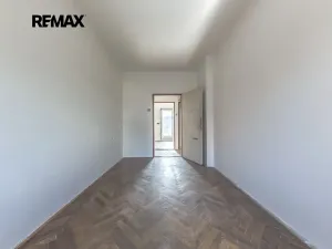 Prodej bytu 1+1, Praha - Smíchov, Holečkova, 24 m2