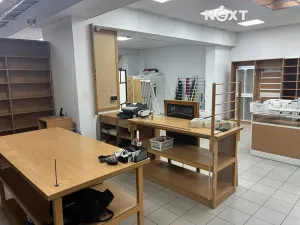 Pronájem obchodního prostoru, Tábor, 9. května, 140 m2