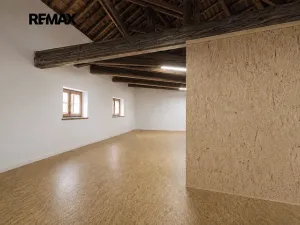 Pronájem skladu, Praha - Velká Chuchle, náměstí Chuchelských bojovníků, 85 m2