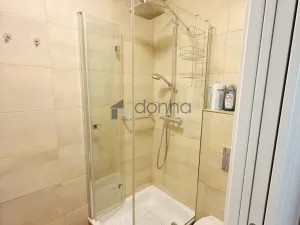 Pronájem bytu 2+kk, Praha, Na vápenném, 32 m2