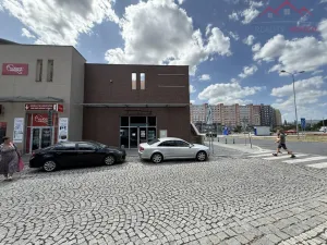Pronájem obchodního prostoru, Chomutov, Žižkovo náměstí, 300 m2