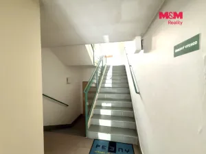 Pronájem bytu 2+1, Praha, U štěpu, 54 m2