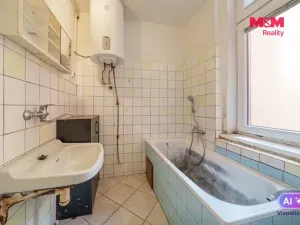 Prodej bytu 3+1, Karlovy Vary, Svahová, 97 m2