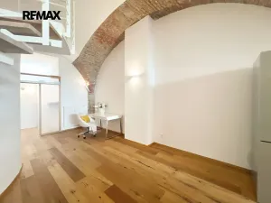 Prodej atypického bytu, Škvorec, Tyršova, 97 m2