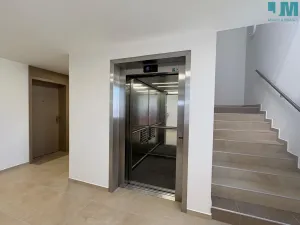 Pronájem bytu 4+kk, Třebíč, Družstevní, 120 m2