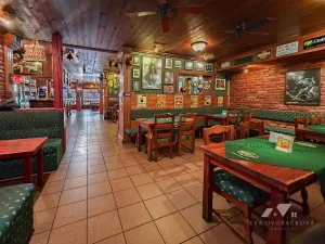 Pronájem restaurace, Zlín, Lešetín I, 400 m2