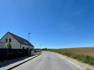 Prodej pozemku pro bydlení, Hrušovany u Brna, Pod Střediskem, 741 m2