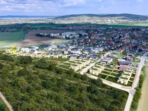 Prodej pozemku pro bydlení, Hrušovany u Brna, Pod Střediskem, 728 m2