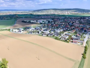 Prodej pozemku pro bydlení, Hrušovany u Brna, Pod Střediskem, 728 m2