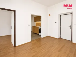 Pronájem bytu 2+1, Jičín - Staré Město, Valdštejnovo náměstí, 55 m2
