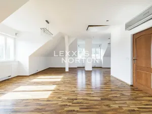 Pronájem vily, Praha - Smíchov, Fráni Šrámka, 413 m2