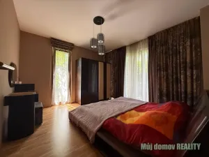 Pronájem bytu 3+kk, Praha - Hrdlořezy, Nad Smetankou, 89 m2