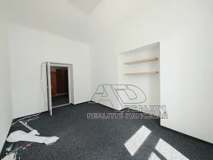 Pronájem kanceláře, České Budějovice, Kanovnická, 210 m2