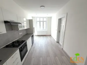 Pronájem bytu 2+1, Plzeň, Dobrovského, 80 m2