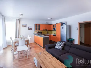 Pronájem bytu 3+kk, Praha, Srbínská, 75 m2