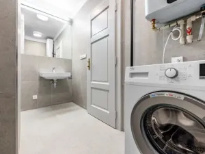 Pronájem bytu 2+kk, Praha - Karlín, Březinova, 50 m2