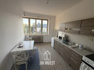 Pronájem bytu 2+1, Poděbrady - Poděbrady II, nám. T.G.Masaryka, 72 m2