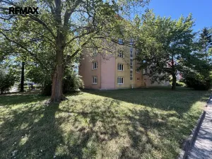 Prodej bytu 3+1, Třebíč - Horka-Domky, Družstevní, 70 m2