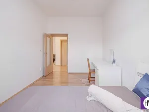 Prodej bytu 2+1, Králův Dvůr, Plzeňská, 64 m2