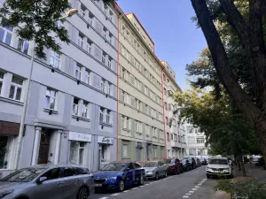 Prodej bytu 2+kk, Praha - Libeň, náměstí Dr. Václava Holého, 48 m2