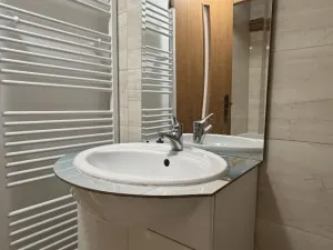 Pronájem bytu 2+1, Kochánky, 40 m2