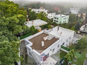 Pronájem vily, Praha - Komořany, Pod lesem, 770 m2