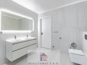 Pronájem vily, Praha - Komořany, Pod lesem, 770 m2