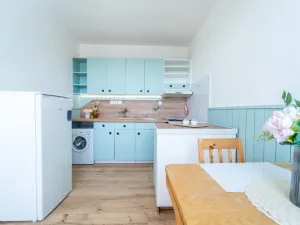 Pronájem bytu 3+1, Praha - Prosek, Veltruská, 61 m2