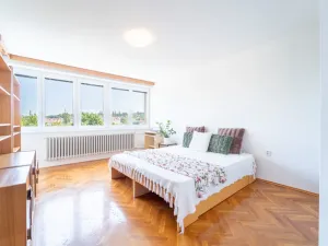 Prodej vícegeneračního domu, Praha - Střešovice, U střešovických hřišť, 198 m2