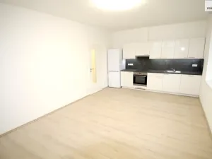 Pronájem bytu 2+kk, Praha - Modřany, Větrovcova, 50 m2