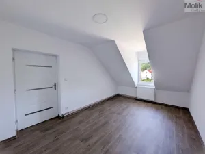Pronájem rodinného domu, Dubí - Běhánky, Sportovní, 268 m2