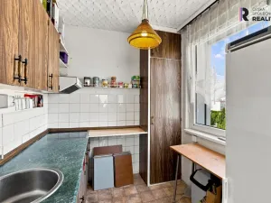 Prodej bytu 2+kk, Praha - Řepy, Žufanova, 42 m2