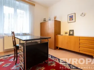 Prodej rodinného domu, Praha, Ke Klimentce, 180 m2