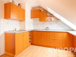 Prodej rodinného domu, Praha, Ke Klimentce, 180 m2