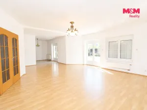 Prodej rodinného domu, Jesenice, Akátová, 203 m2