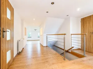 Prodej rodinného domu, Hora Svatého Šebestiána, 295 m2