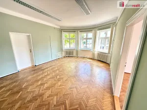 Pronájem kanceláře, Veltrusy, Palackého, 63 m2