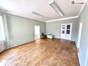 Pronájem kanceláře, Veltrusy, Palackého, 63 m2