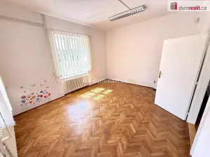 Pronájem kanceláře, Veltrusy, Palackého, 63 m2