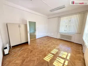 Pronájem kanceláře, Veltrusy, Palackého, 63 m2