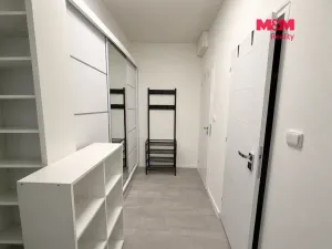Prodej bytu 1+1, Ostrava - Poruba, Vietnamská, 41 m2
