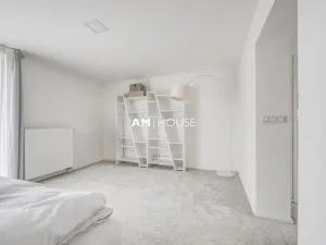 Pronájem rodinného domu, Praha - Dejvice, Evropská, 220 m2