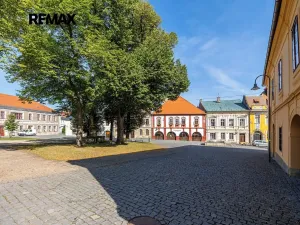 Pronájem restaurace, Opočno, Trčkovo nám., 500 m2