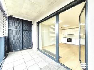 Pronájem bytu 1+kk, Praha - Modřany, Mezi vodami, 32 m2