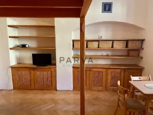 Pronájem bytu 1+kk, Praha - Malá Strana, Všehrdova, 25 m2