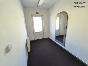 Pronájem skladu, Ústí nad Labem, U Skladiště, 1250 m2